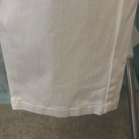 Cold Water Creek White Soft Jeans - Picture 4 of 7